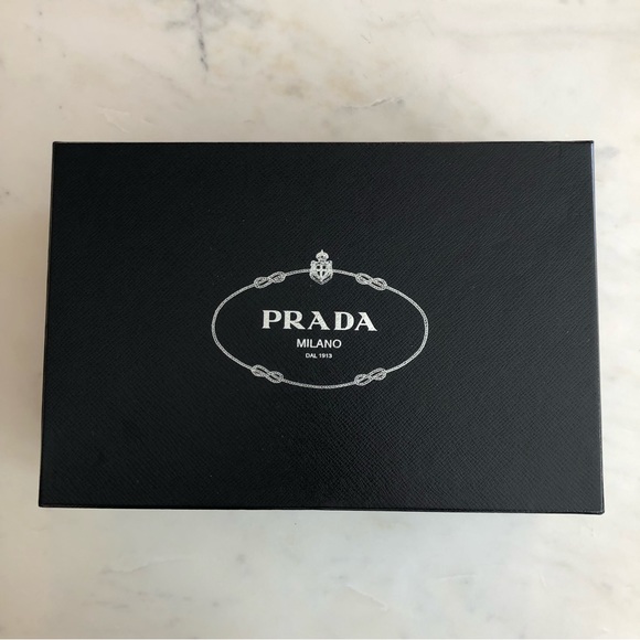 Prada Sneaker Red and white size 37.5 - Picture 14 of 14